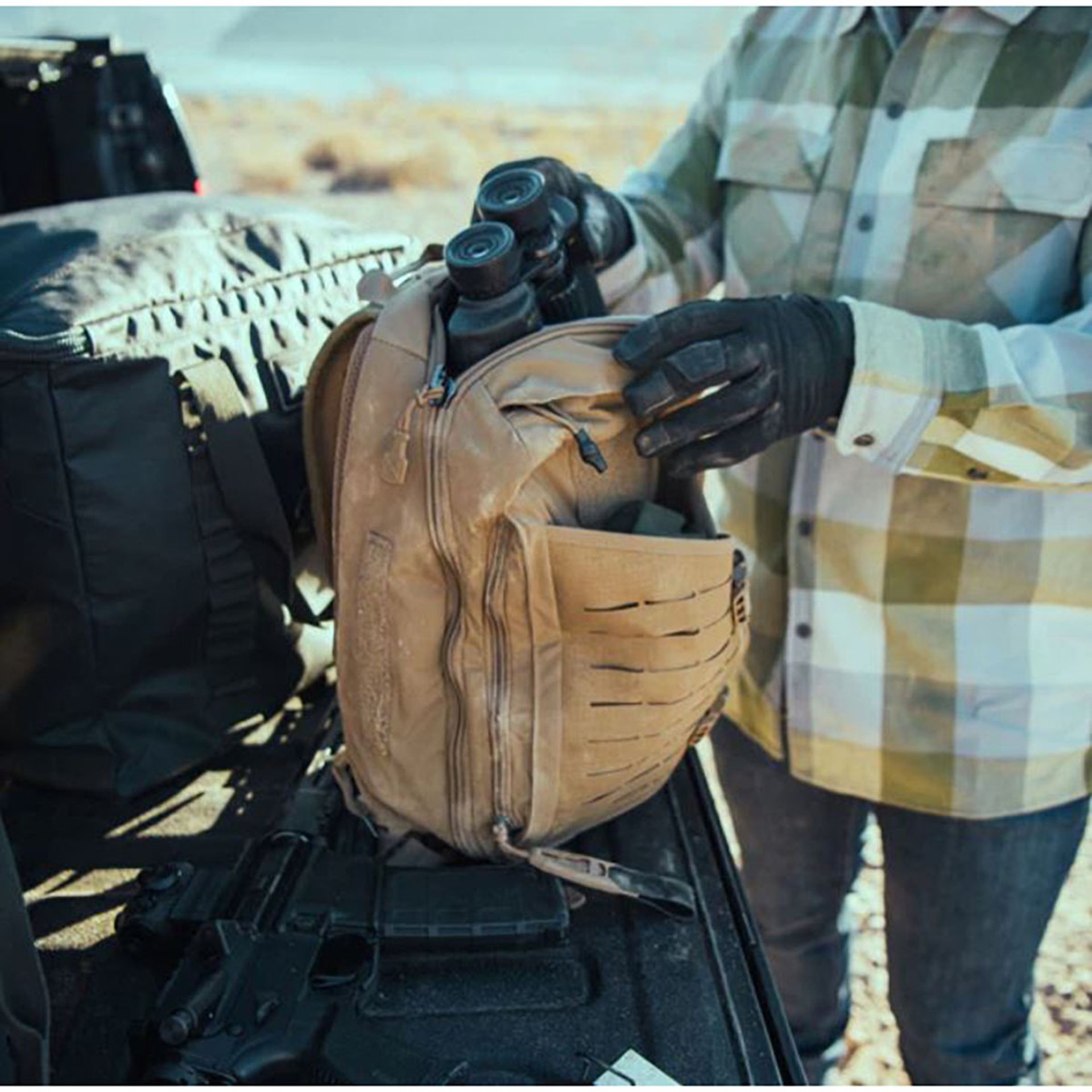 Siege 15L Sling Bag Coyote